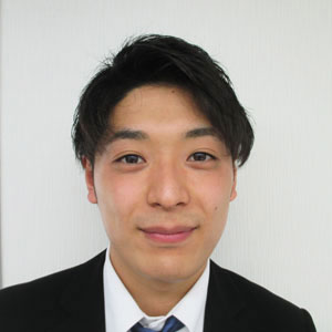 西居 顕信